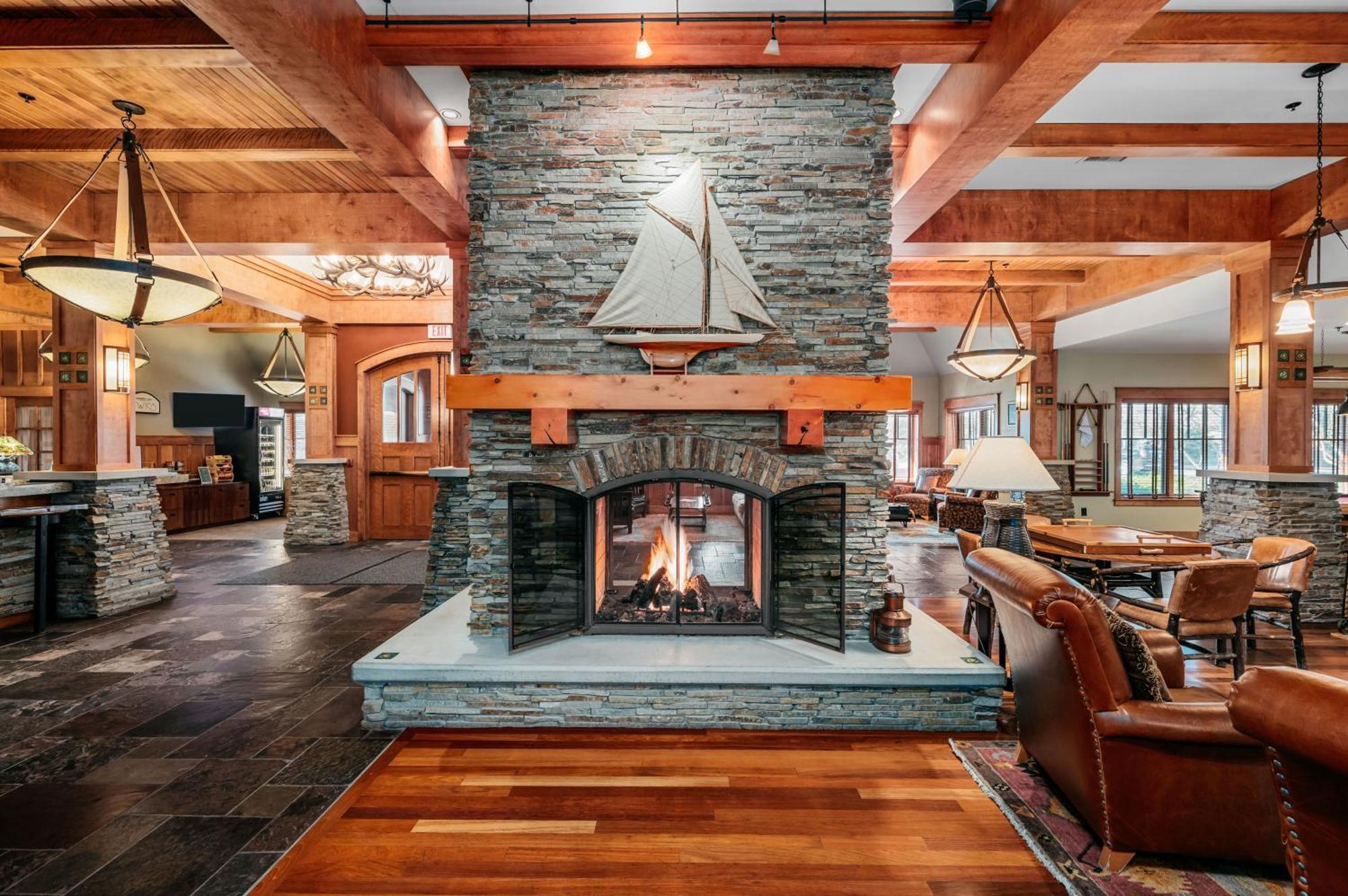 Tamarack Lodge Traverse City Zewnętrze zdjęcie